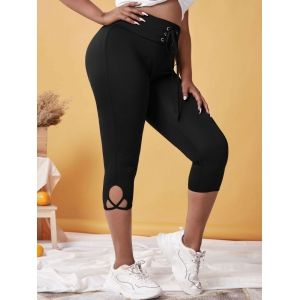 

Plus Size Crisscross Lace Up Cropped Leggings, Black