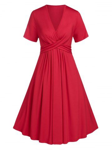 Plus Size Cross Ruched Surplice Knee Length Dress - RED - 5X