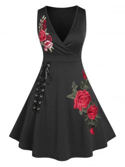 Plus Size Flower Embroidery Surplice Lace Up Dress - BLACK - L