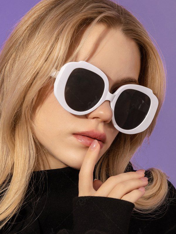 Chic Large Frame Chunky Sunglasses  