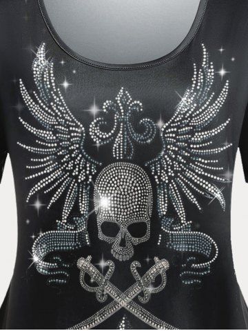 Plus Size & Curve Skull Wings Gothic Short Sleeves Tee