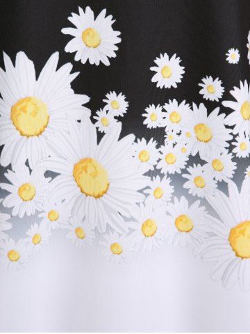 Plus Size Colorblock Daisy Print Tee
