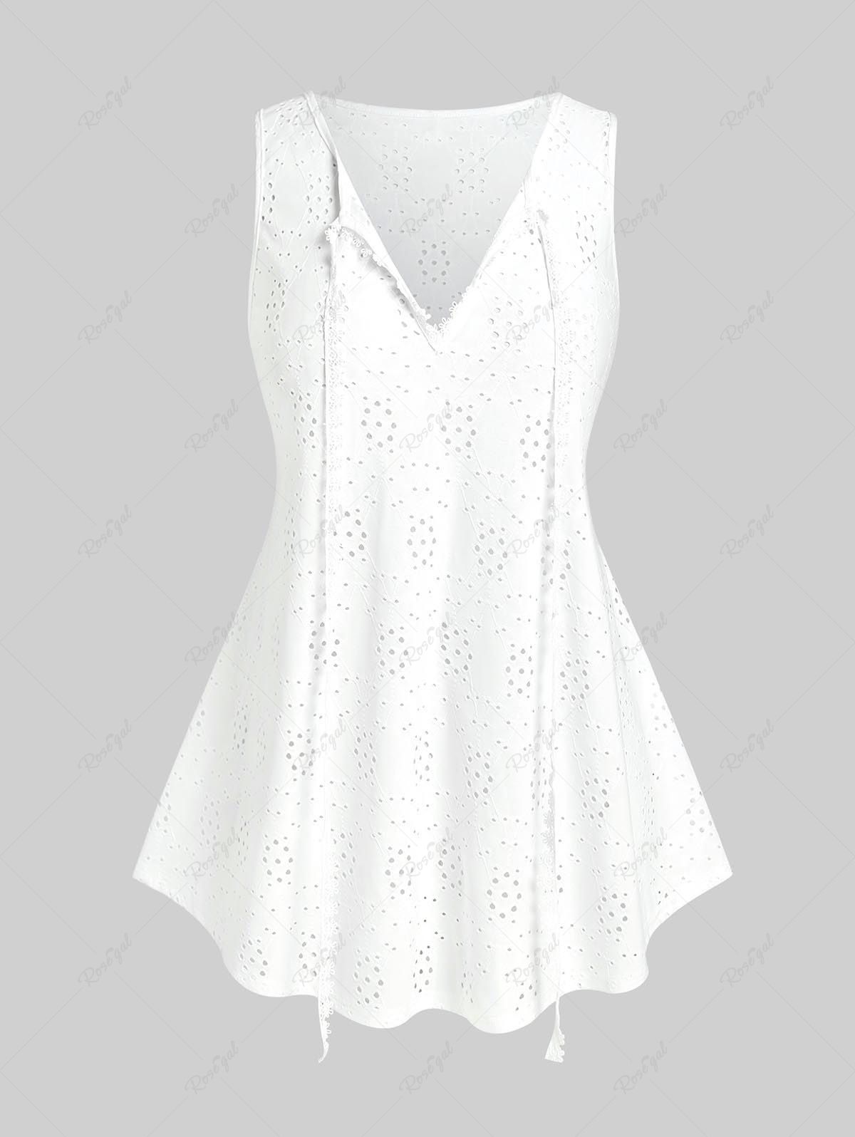 Online Plus Size Broderie Anglaise V Neck Solid Tank Top  