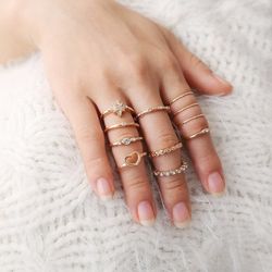 11 Pcs Round Shape Rhinestone Finger Ring Set - GOLDEN