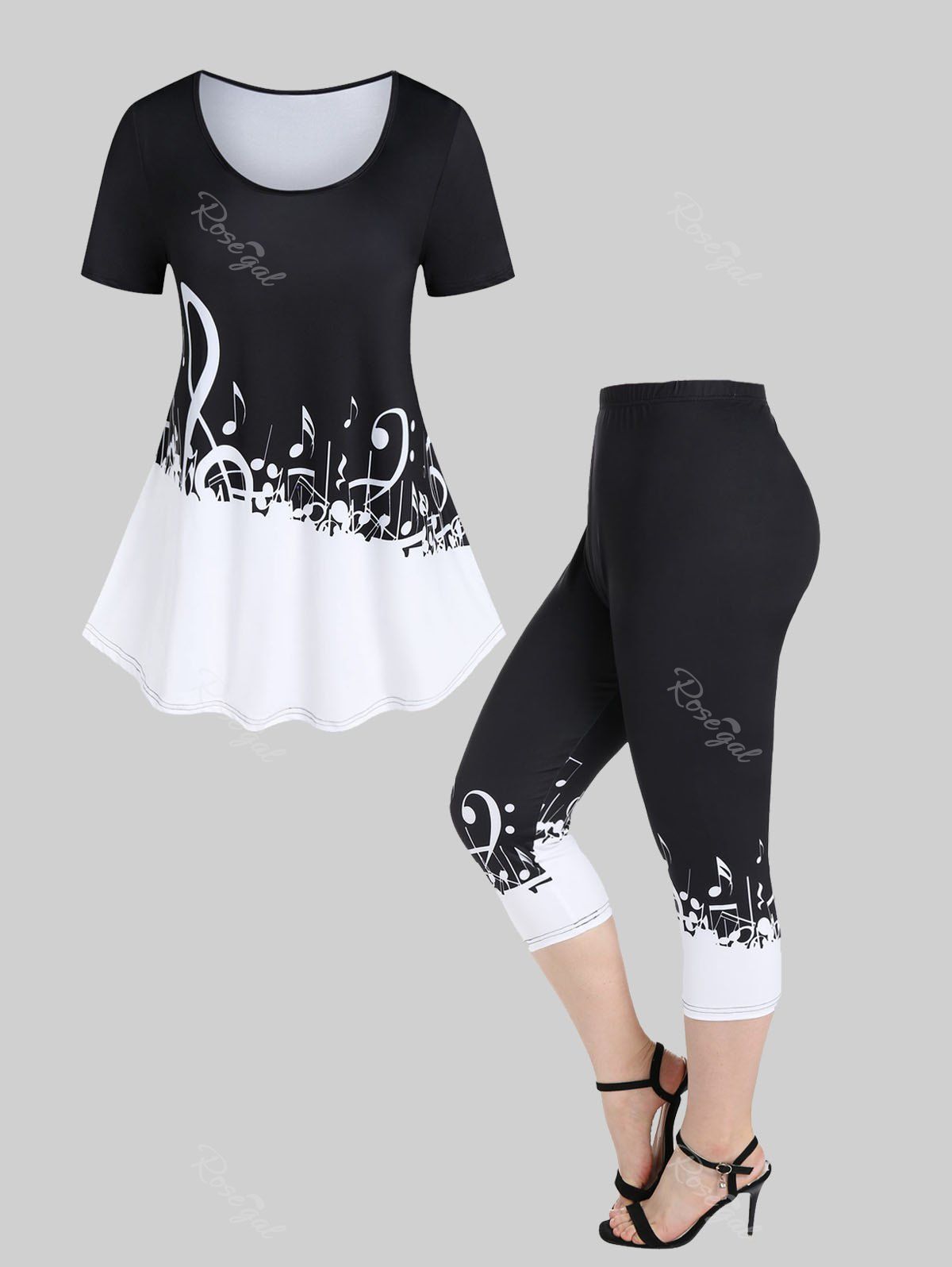 Chic Musical Notes Print Colorblock Tee and Musical Notes Print Colorblock Capri Leggings Plus Size Summer Outfit  