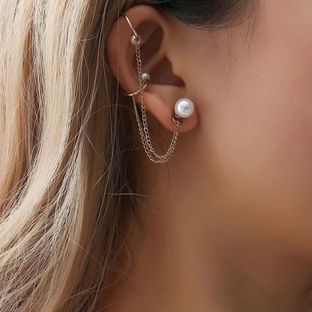 Single Faux Pearl Tassel Chain Ear Cuff Earring