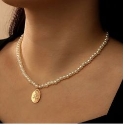 Faux Pearl Rose Pendant Necklace - GOLDEN