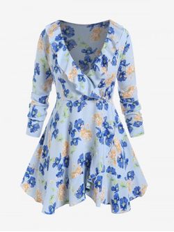 Plus Size Plunge Ruffle Floral Print Blouse - LIGHT BLUE - 4X | US 26-28