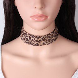 Collier Ras-du-Cou Large à Imprimé Léopard en Faux Daim - Multi 