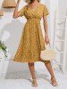 Robe de Vacances Mi-Longue Superposée à Imprimé Fleur à Taille Haute à Col V - Deep Yellow XL