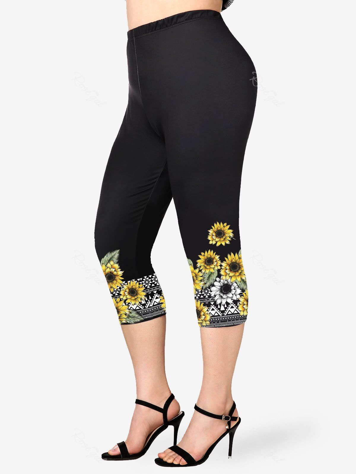 Discount Plus Size Sunflower Geo Printed Skinny Capri Leggings  
