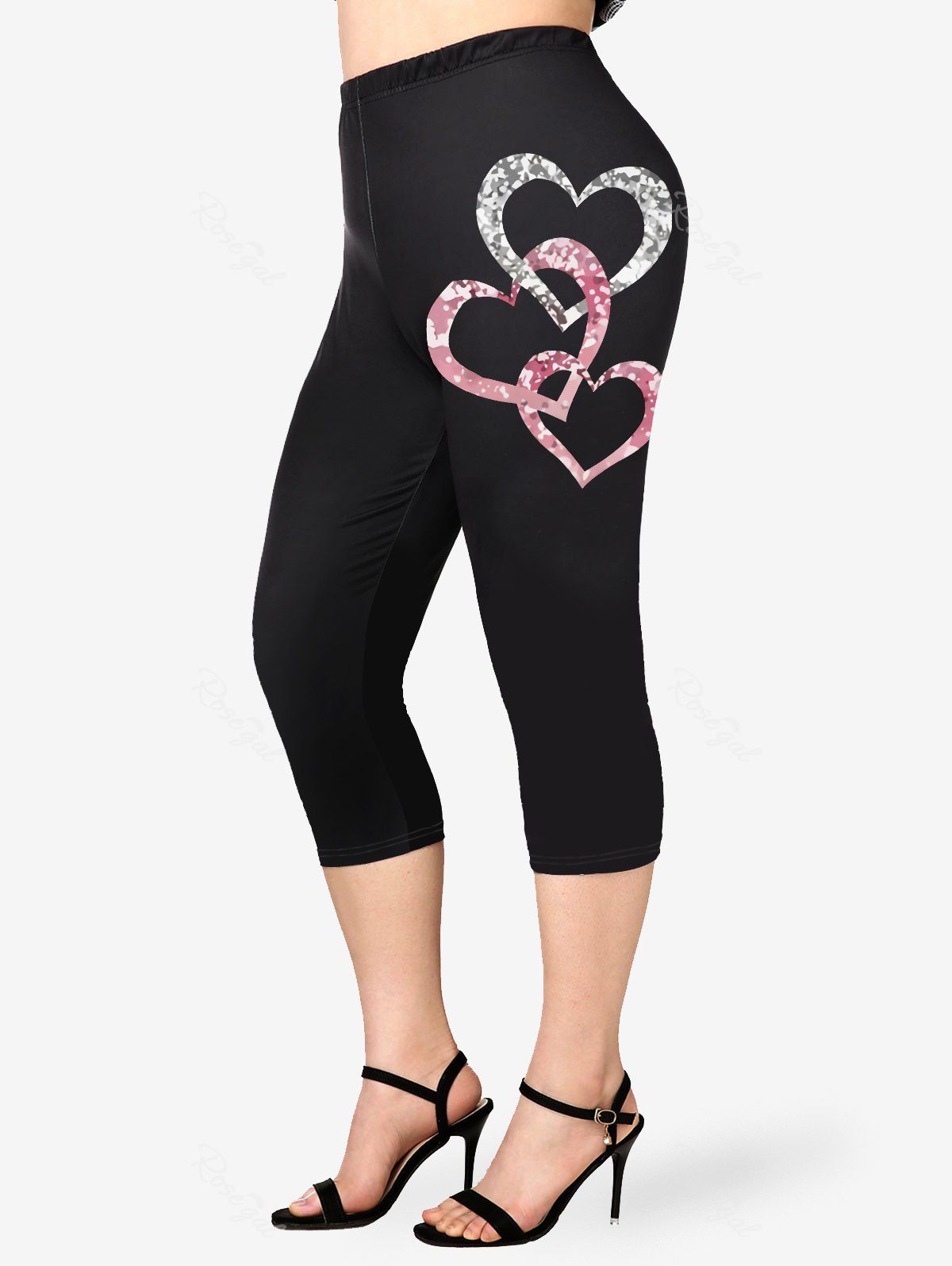 Shops Plus Size Valentines Heart Printed Capri Leggings  