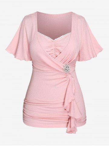 Plus Size Lace Trim Ruched Ruffles Buckle Short Sleeve T-Shirt - LIGHT PINK - 1X | US 14-16