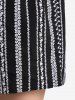 Plus Size Ethnic Figure Print Pockets Shorts -  