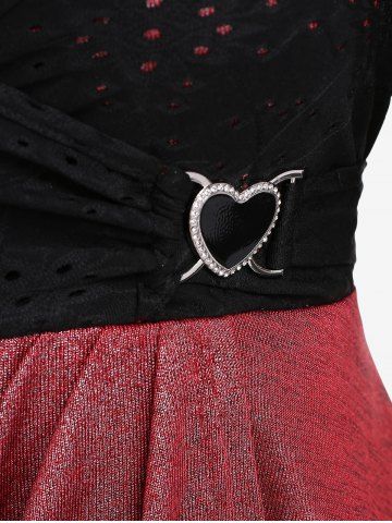 Plus Size Surplice Heart Buckle Buttons Hollow Out T-shirt
