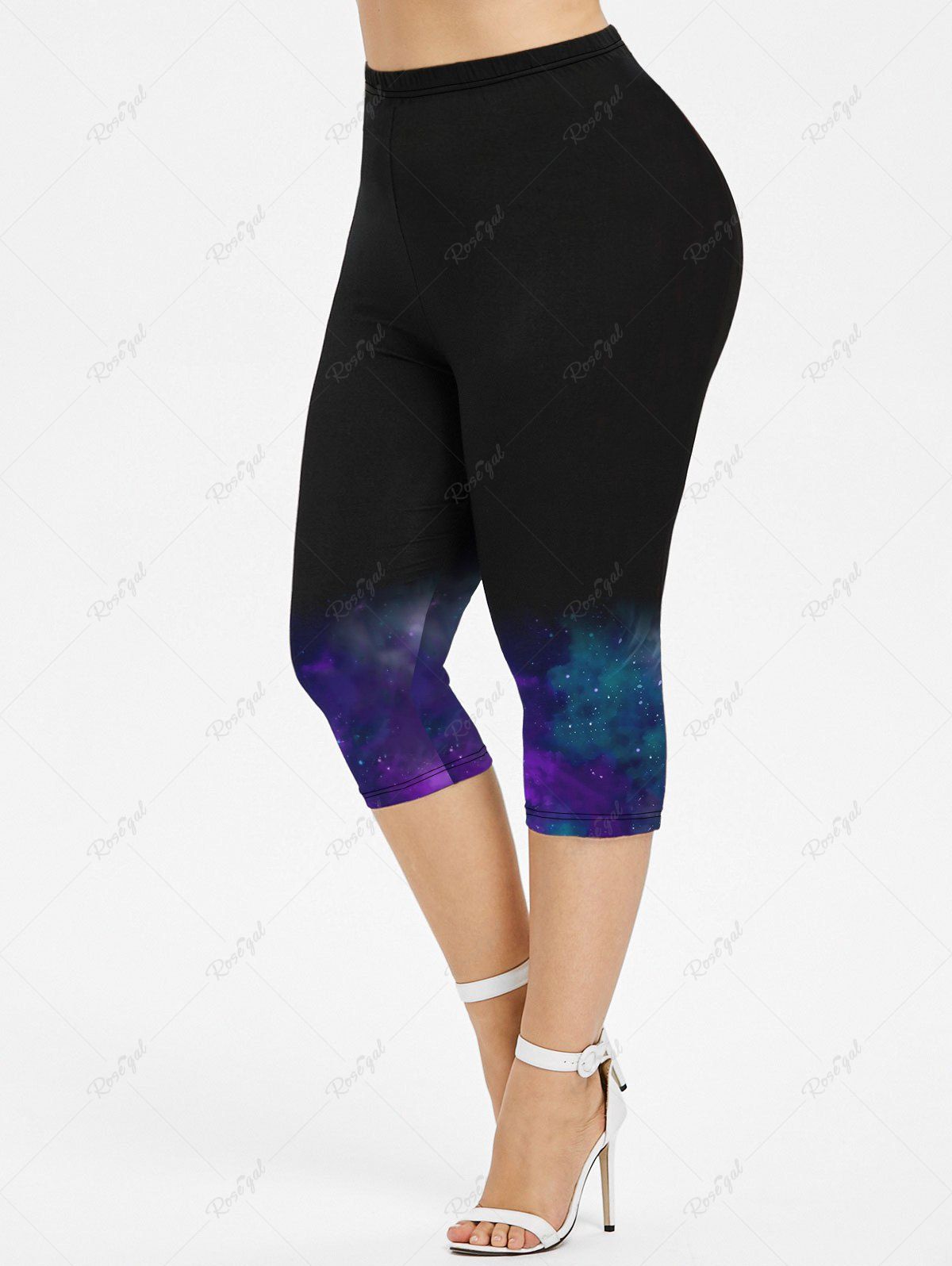 Outfit Plus Size Galaxy Print Capri Leggings  