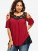 T-shirt Rayé Fleuri Panneau en Dentelle à Epaule Dénudée de Grande Taille - Rouge foncé M | US 10