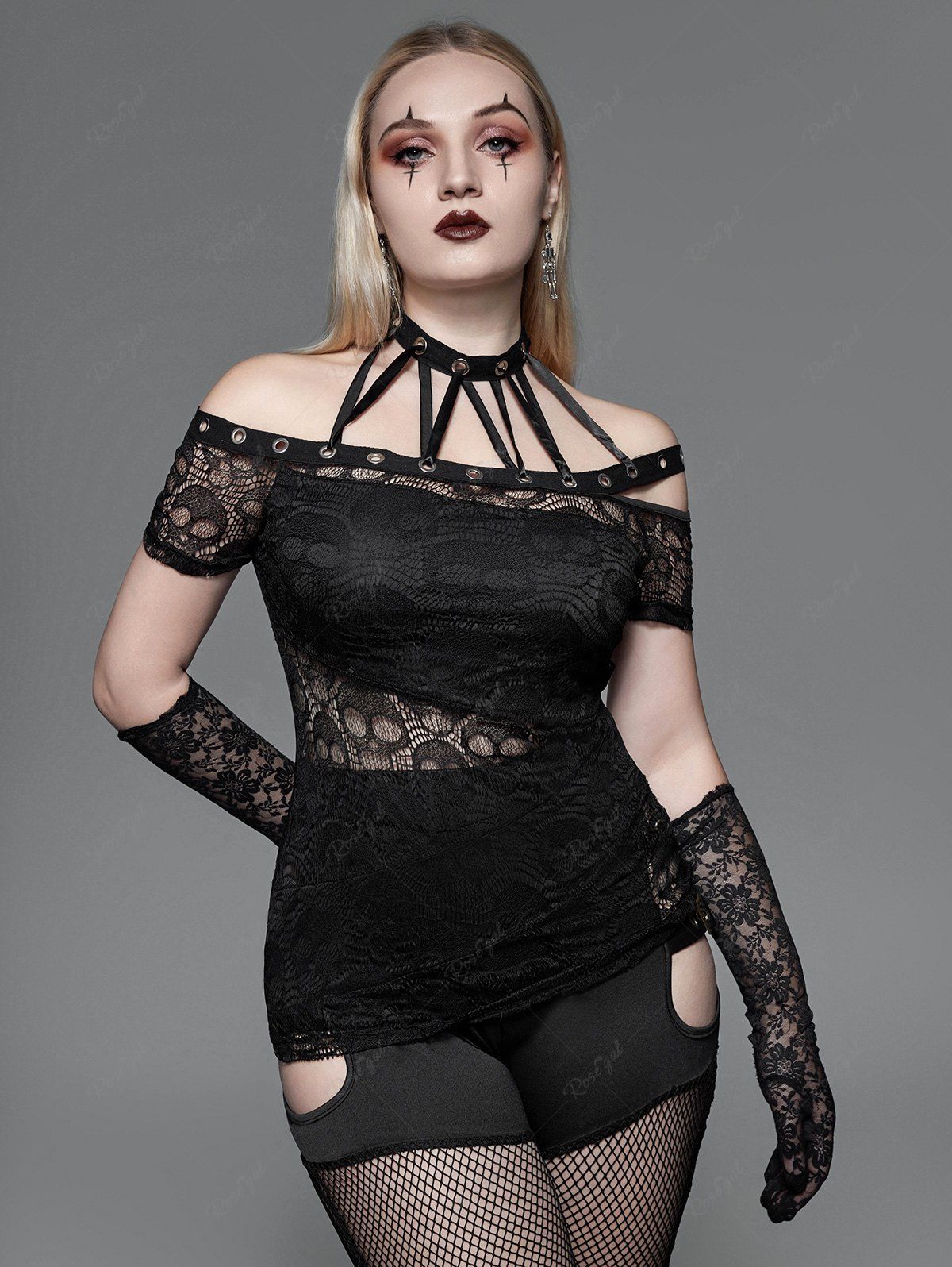 Cheap Gothic Skull Lace Lace-up Cutout Grommets Halter Top  