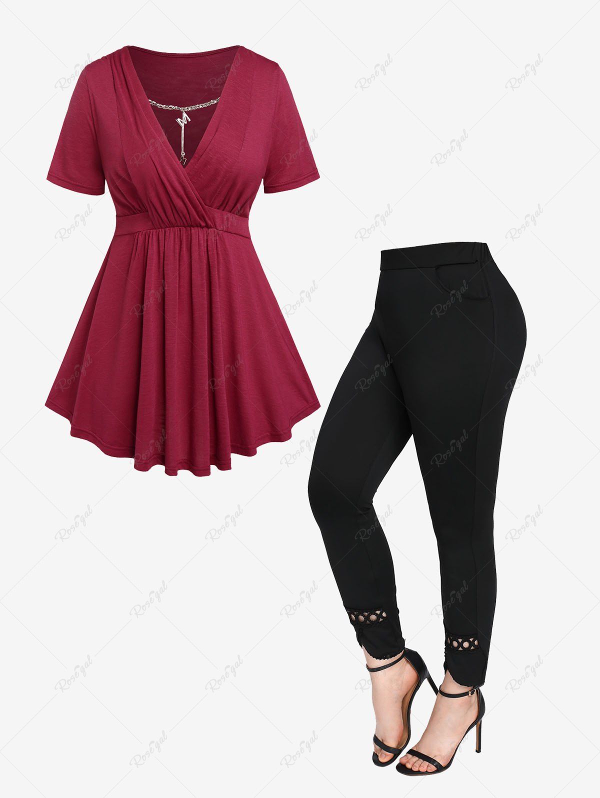 Outfit Solid Color Ruched Chain Panel Surpliced Short Sleeve T-Shirt and Hollow Out Lace Trim Pockets Leggings Plus Size Outfit  