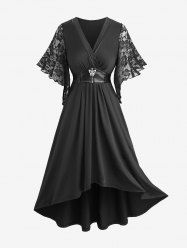 Robe grande taille à volants et col en V en dentelle à fleurs roses avec ceinture à fermeture éclair papillon - Noir L | US 12