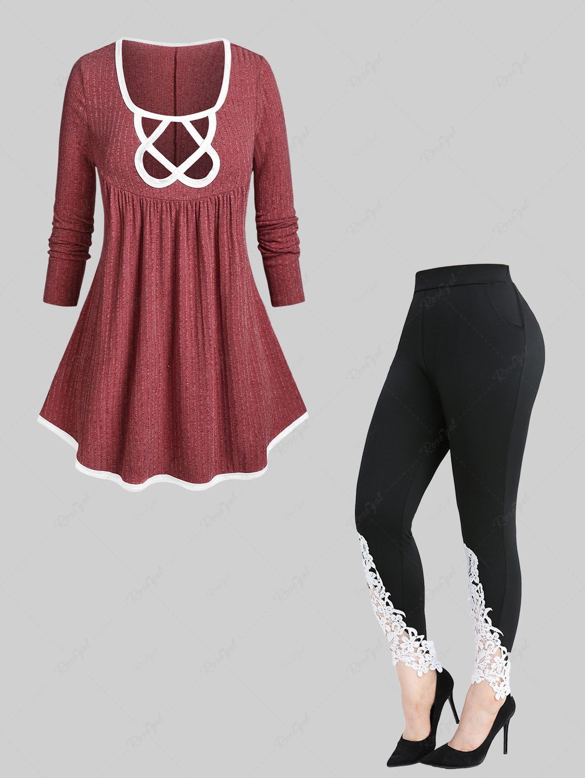 Fashion Cutout Contrast Piping T-shirt and Appliques Pocket Leggings Plus Size Outfit  