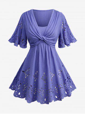 Plus Size Twist Floral Hollow Out Plisse Top - PURPLE - 3X | US 22-24