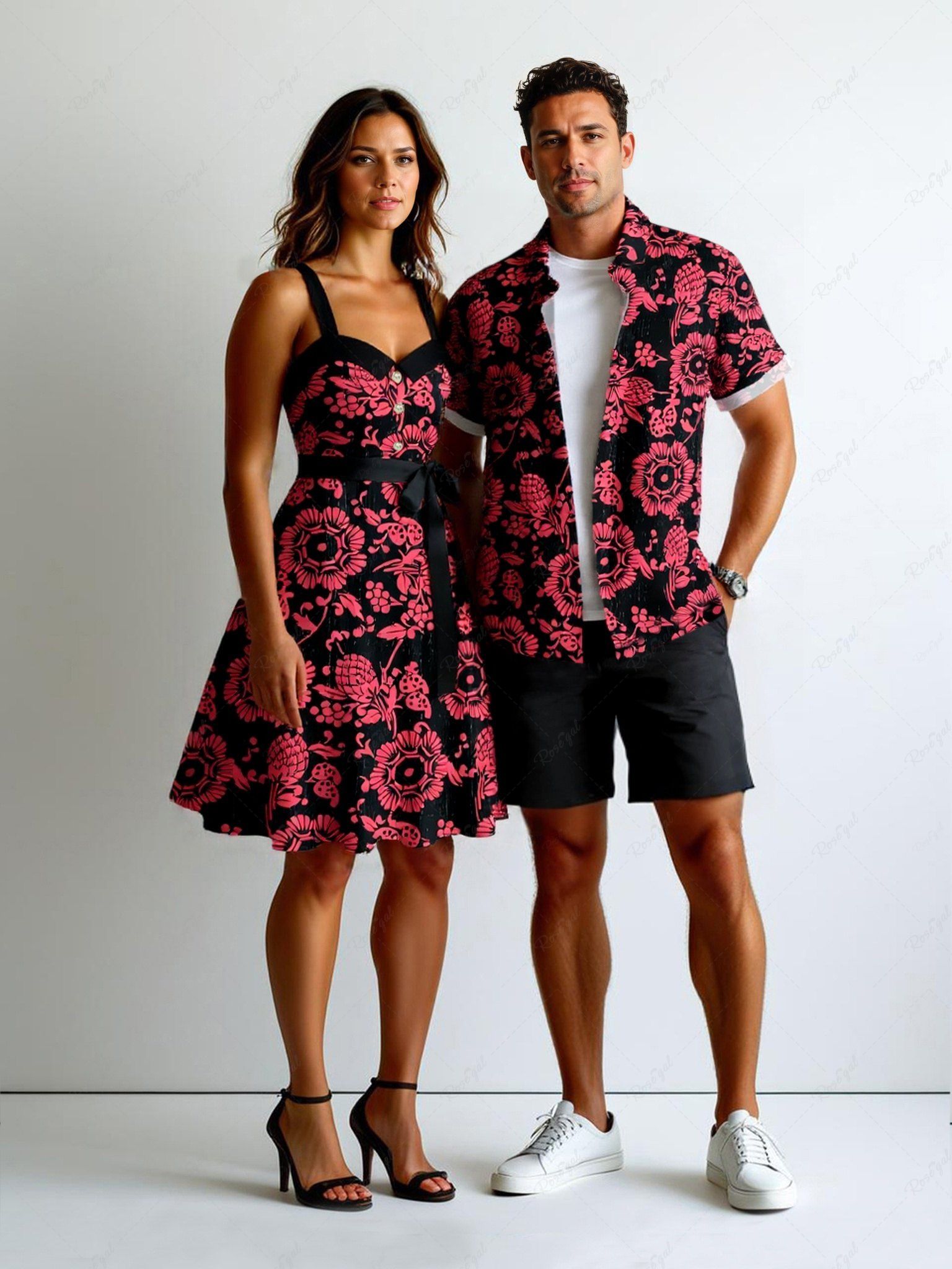 Tenue de plage hawaïenne assortie grande taille à imprimé pommes de pin fleuries pour couples Rouge 