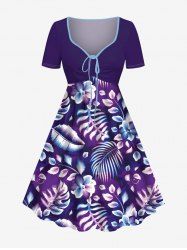 Robe hawaïenne cintrée grande taille à imprimé feuilles tropicales et fleurs d'hibiscus - Pourpre  6X