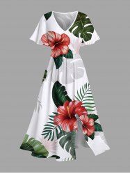 Robe mi-longue hawaïenne à imprimé feuilles tropicales et fleurs d'hibiscus, grande taille, coupe trapèze fendue avec poches - Blanc 5X