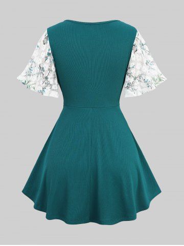 Hot Stamping Flower Lace Twist 2 In 1 Top and Lace-up Capri Pants Plus Size Outfit