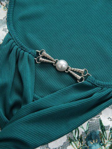 Hot Stamping Flower Lace Twist 2 In 1 Top and Lace-up Capri Pants Plus Size Outfit