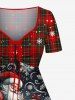 Robe cintrée à imprimé écossais Père Noël et flocons de neige grande taille - Rouge M