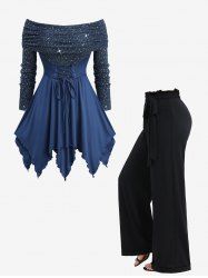 Ensemble grande taille composé d'un haut asymétrique à épaules dénudées, lacé et orné de sequins scintillants, et d'un pantalon large à volants. - Bleu profond 