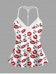 Haut de pyjama nuisette à bretelles et imprimé lèvres « Embrasse-moi » grande taille, bordé de dentelle, idéal pour la Saint-Valentin - Blanc L