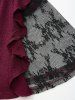 Ensemble composé d'un haut à manches évasées à volants en patchwork de dentelle florale et d'une jupe trapèze unie à volants superposés. - Rouge foncé 