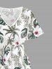 Robe mi-longue fendue hawaïenne à imprimé de feuilles et de fleurs tropicales avec cocotiers, grandes tailles - Blanc S