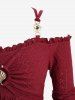 Ensemble grande taille composé d'un haut croisé en jacquard ajouré et d'un pantalon évasé à volants et poches orné de dentelle florale - Rouge foncé 