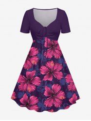 Robe hawaïenne grande taille à imprimé fleurs d'hibiscus et feuilles, cintrée - Violacé rouge 4X