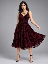 Robe de soirée trapèze à lacets et à volants, motif floral et feuilles pailletées, grande taille - Rouge foncé L | US 12