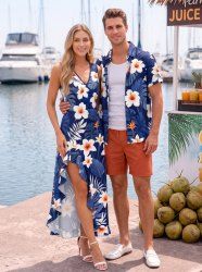 Tenue de plage hawaïenne assortie pour couple à motif feuilles tropicales et fleurs d'hibiscus - Bleu profond 