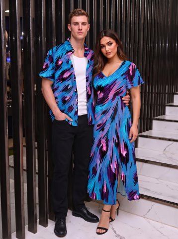 Tenue de plage hawaïenne assortie à imprimé plume pour couples - LAKE BLUE