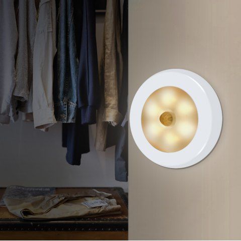 Lampka z sensorem ruchu Utorch LED za $1.69 / ~6.50zł