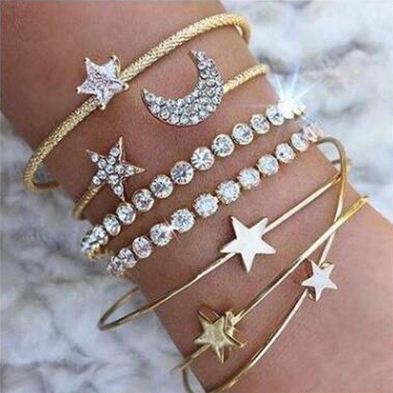

4pcs Braclet Set Stainless Steel Crystal Braclet Women Screw Hand Fashion Star Moon Love Wedding Cuff Bangle Bracelet, Gold
