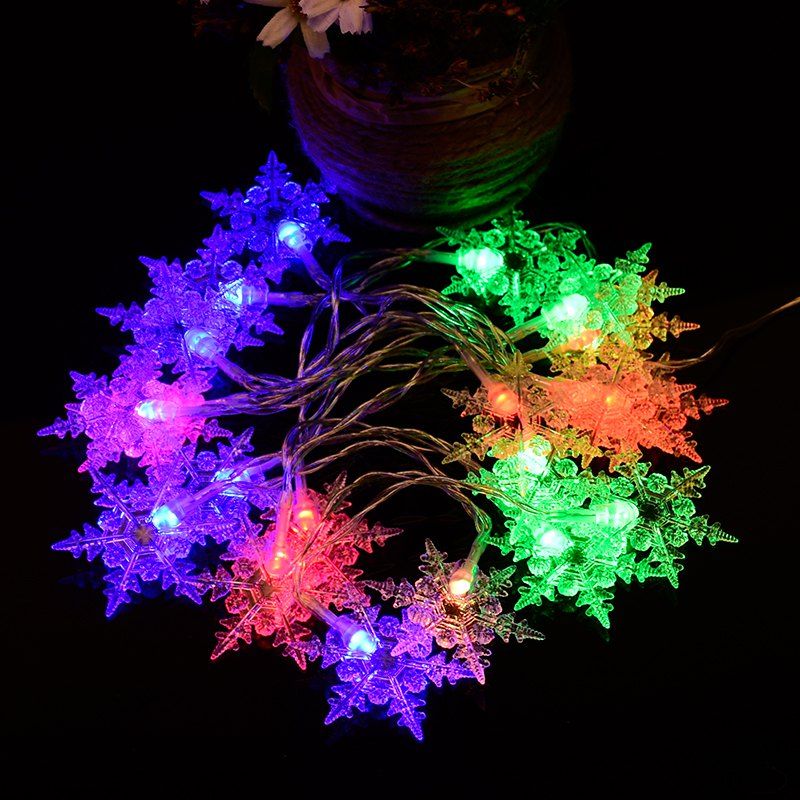 

2M 20-LED Snowflake Lights Battery Powered String Lights for Christmas Party Home Decoration, Colorful