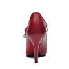 Nouvelles chaussures de style britannique avec des talons hauts -  