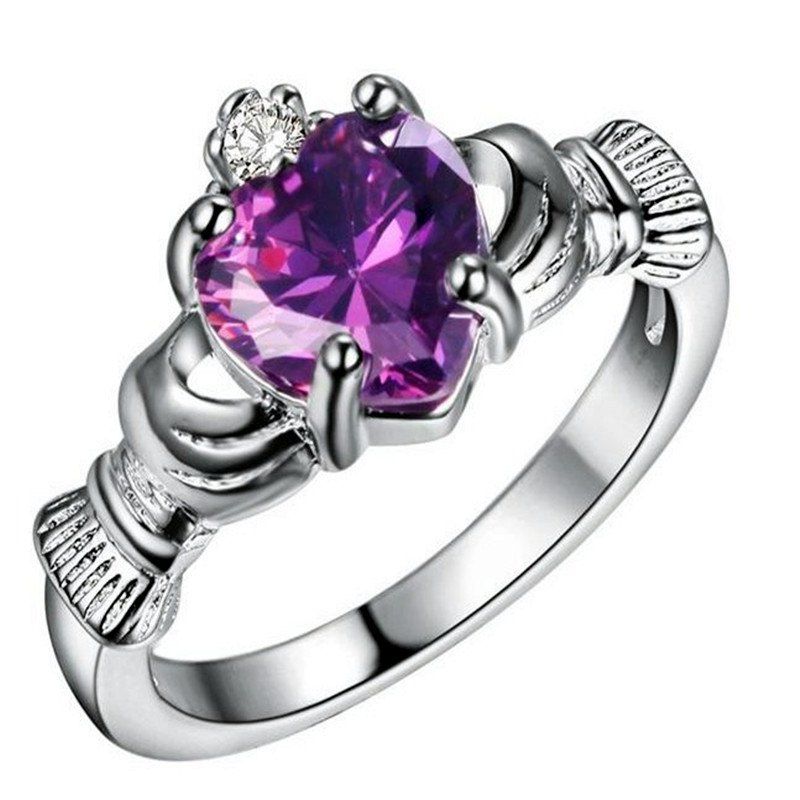 

Holding Heart Shaped Color Gemstone Crystal Ring, Purple