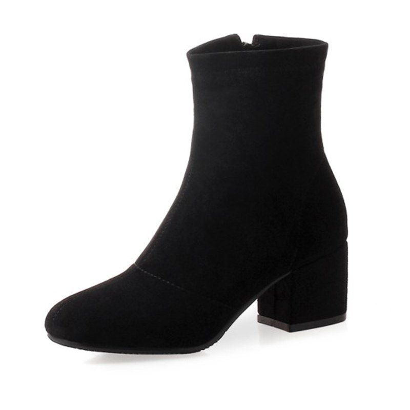 

Round Head with Medium and Women'S Boots, Black