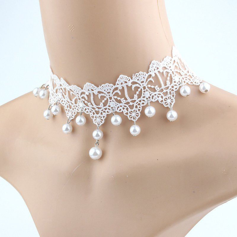 [25 OFF] European Style Fashion White Lace Beads Choker Necklace