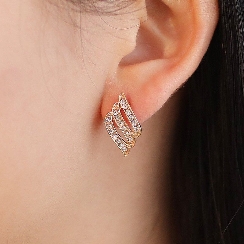 

Fashion OL Angel Wings Stud Earrings, Gold