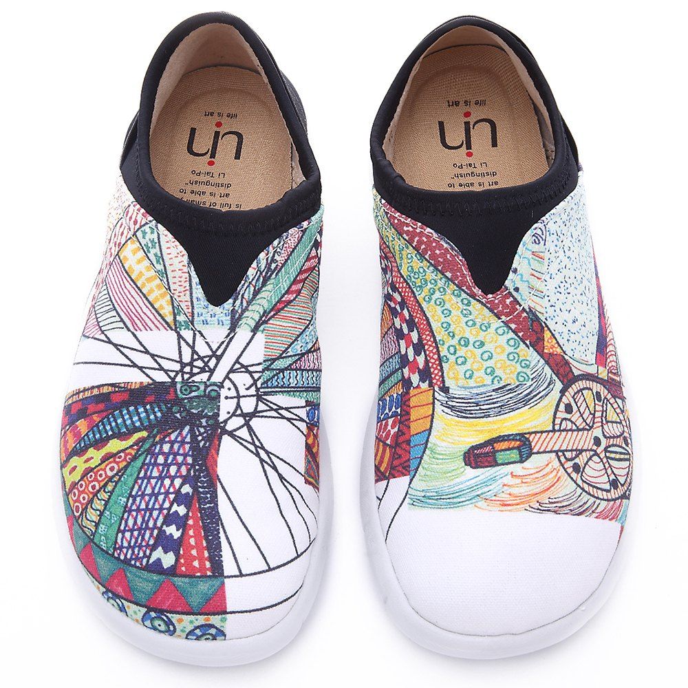  47 OFF UIN Women s Wheel Painted Canvas Slip On Fashion Travel Shoes 